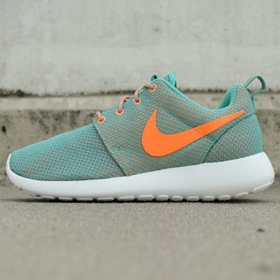 NIKE ROSHE RUN