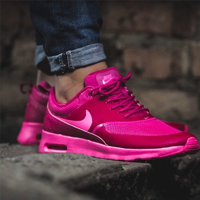 WMNS pink